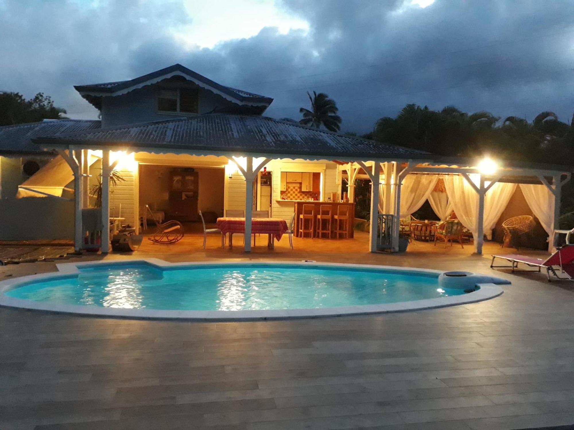 Gite Kaz A Topaze, Piscine, Jardin Tropical サント・ローズ エクステリア 写真